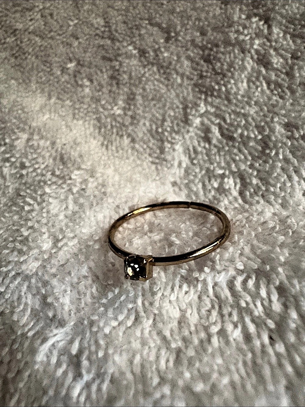 Gold tiny Solitaire Ring New